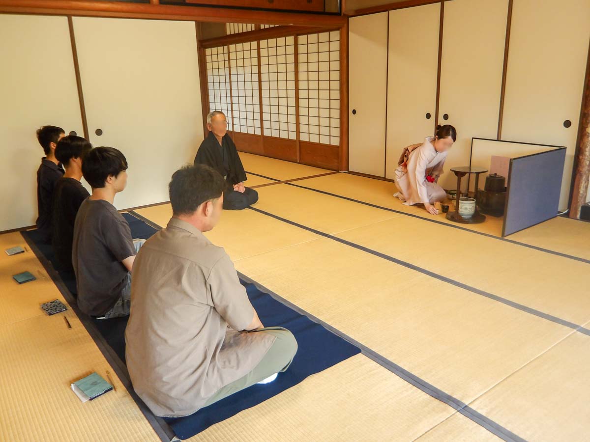 茶道研修風景